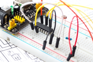  Die Entwicklung von Geräten, Baugruppen oder Modulen zählt zu den Hauptaufgaben des Ingenieur-Büro Weiß. Seit der...